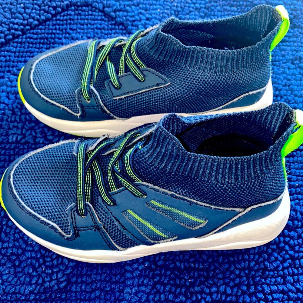 🟠 4/$25 Cat & Jack Slip on Shoes